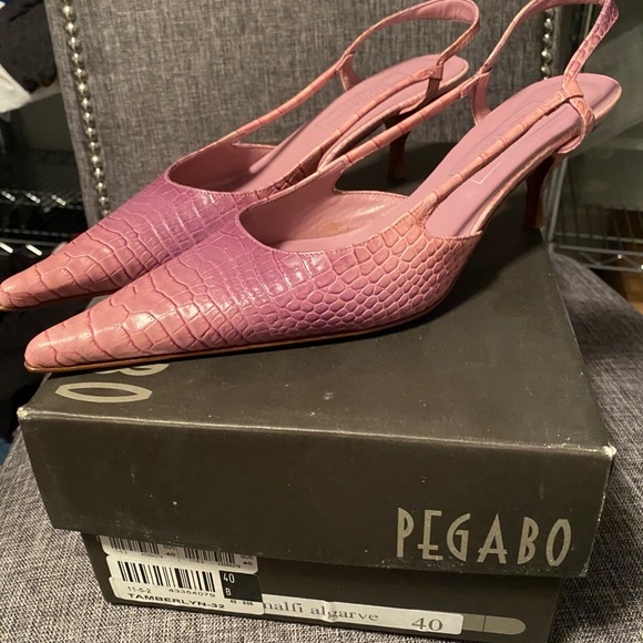 Brand new Saks shoes - Picture 2 of 3